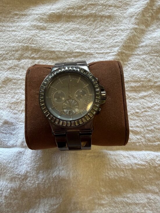 Michael Kors MK -5579 Oversized Hutton Gunmetal Watch main image 5